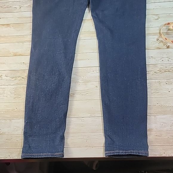 Levi's Mile High Super Skinny High Rise Jeans Size 30 Light Distress Medium Wash - Picture 9 of 12